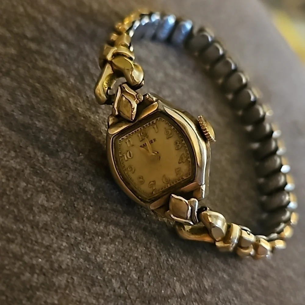 Antique SPEIDEL BANNER Wind-up Mechanical Stretch Watch